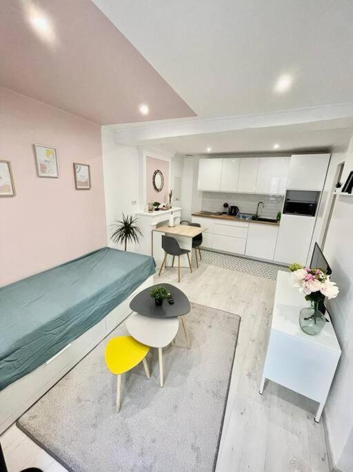 Joli Studio Cozy Tout Equipe Hyper Centre Сент Экстерьер фото